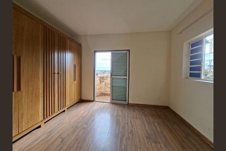 Quarto de casa para alugar com 3 quartos, 155m² em Parque Recreio, Contagem