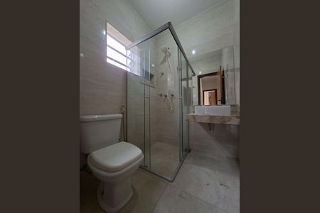 Banheiro  de casa para alugar com 3 quartos, 155m² em Parque Recreio, Contagem