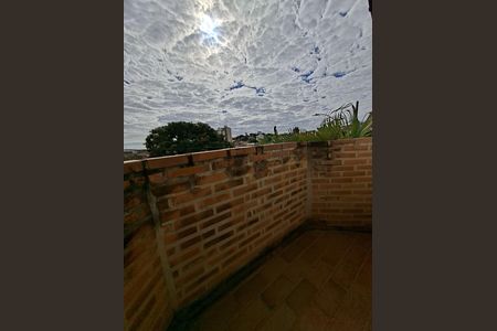 Casa para alugar com 155m², 3 quartos e 3 vagas Casa para alugar com 155m², 3 quartos e 3 vagasSacada
