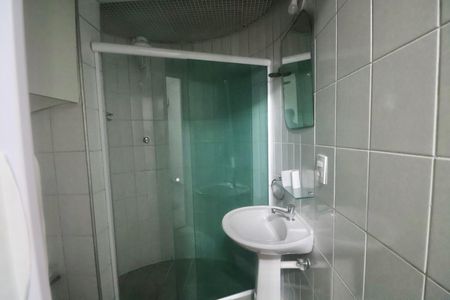 Banheiro Suíte de apartamento para alugar com 2 quartos, 68m² em Jardim Enseada, Guarujá