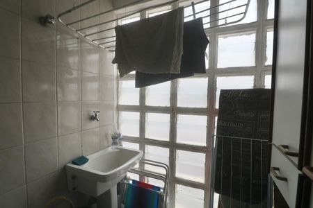 Área de Serviço de apartamento para alugar com 2 quartos, 68m² em Jardim Enseada, Guarujá