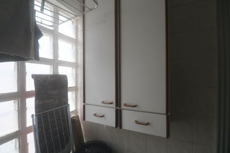 Apartamento para alugar com 68m², 2 quartos e 1 vagaÁrea de Serviço