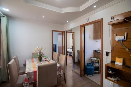 Apartamento à venda com 2 quartos, 44m² em Kennedy, Contagem