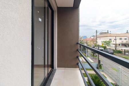 Casa à venda com 77m², 2 quartos e 1 vaga Casa à venda com 77m², 2 quartos e 1 vagaVaranda