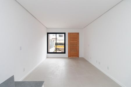 Sala de casa para alugar com 2 quartos, 77m² em Hípica, Porto Alegre