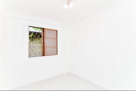 Quarto 1 de apartamento para alugar com 2 quartos, 42m² em Jardim Hanna, Guarulhos