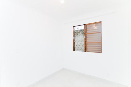 Quarto 1 de apartamento para alugar com 2 quartos, 42m² em Jardim Hanna, Guarulhos