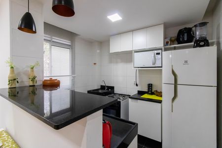 Cozinha de apartamento para alugar com 2 quartos, 38m² em Jardim Rosa de Franca, Guarulhos