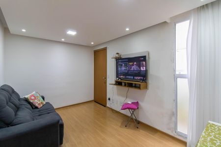 Sala de apartamento para alugar com 2 quartos, 38m² em Jardim Rosa de Franca, Guarulhos