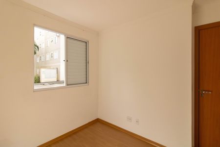 Quarto 1 de apartamento para alugar com 2 quartos, 38m² em Jardim Rosa de Franca, Guarulhos