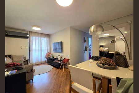 Apartamento à venda com 76m², 3 quartos e 2 vagas Apartamento à venda com 76m², 3 quartos e 2 vagasSala