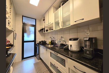 Apartamento à venda com 76m², 3 quartos e 2 vagas Apartamento à venda com 76m², 3 quartos e 2 vagasCozinha