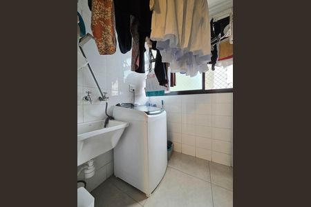 Apartamento à venda com 76m², 3 quartos e 2 vagas Apartamento à venda com 76m², 3 quartos e 2 vagasÁrea de Serviço
