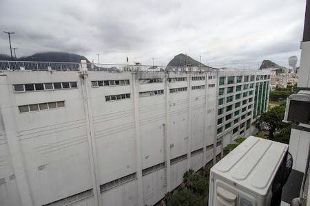 Apartamento para alugar com 100m², 3 quartos e sem vaga