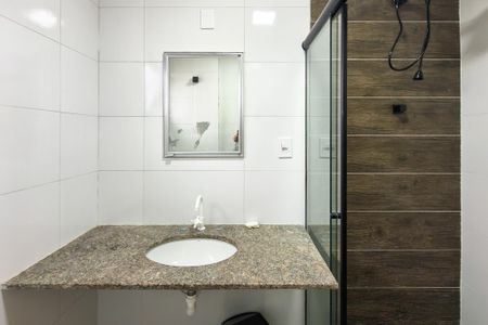 Apartamento para alugar com 69m², 2 quartos e 1 vaga Apartamento para alugar com 69m², 2 quartos e 1 vagaBanheiro