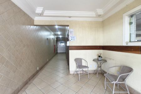 Hall de entrada de apartamento para alugar com 2 quartos, 69m² em Real, Praia Grande