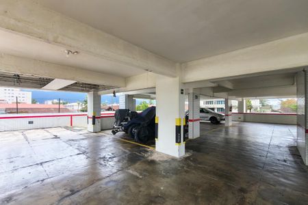 Garagem de apartamento para alugar com 2 quartos, 69m² em Real, Praia Grande