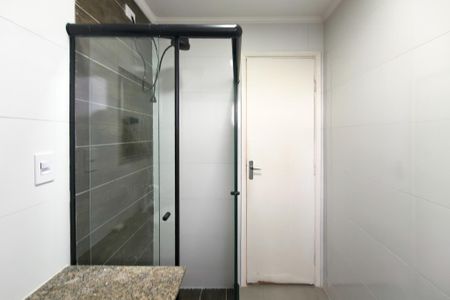 Apartamento para alugar com 69m², 2 quartos e 1 vaga Apartamento para alugar com 69m², 2 quartos e 1 vagaBanheiro