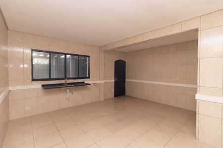 Cozinha de casa para alugar com 2 quartos, 130m² em Vila Santa Terezinha (zona Norte), São Paulo