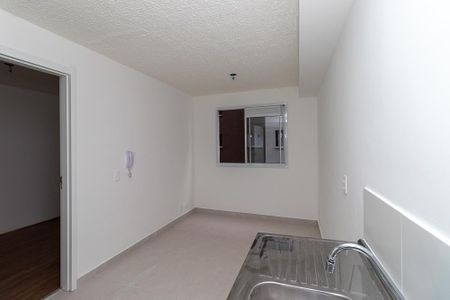 Sala de apartamento para alugar com 1 quarto, 24m² em Parque Industrial Tomas Edson, São Paulo