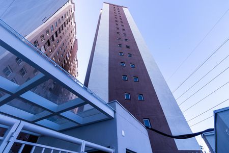 Fachada de apartamento para alugar com 1 quarto, 24m² em Parque Industrial Tomas Edson, São Paulo