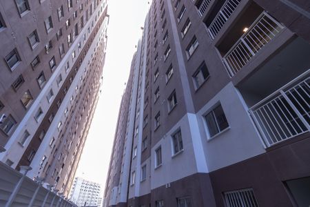 Fachada do bloco de apartamento para alugar com 1 quarto, 24m² em Parque Industrial Tomas Edson, São Paulo