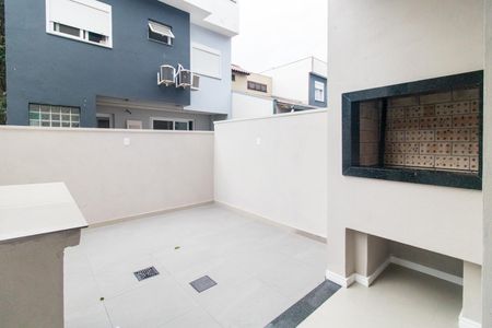 Quintal de casa para alugar com 2 quartos, 77m² em Hípica, Porto Alegre