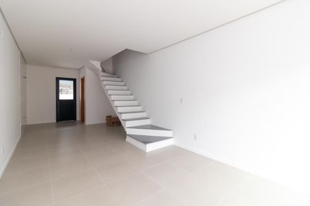 Casa para alugar com 77m², 2 quartos e 1 vagaSala
