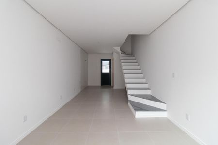 Sala de casa para alugar com 2 quartos, 77m² em Hípica, Porto Alegre
