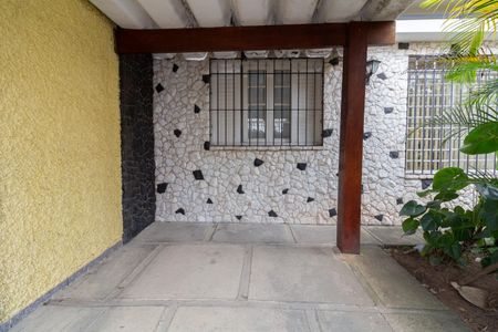 Garagem de casa à venda com 2 quartos, 133m² em Ferreira, São Paulo