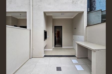 Casa de Condomínio à venda com 2 quartos, 77m² em Hípica, Porto Alegre
