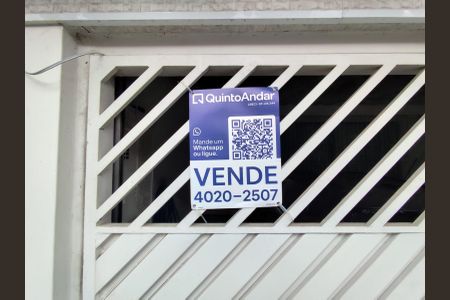 Casa à venda com 250m², 3 quartos e 3 vagas Casa à venda com 250m², 3 quartos e 3 vagasPlaquinha