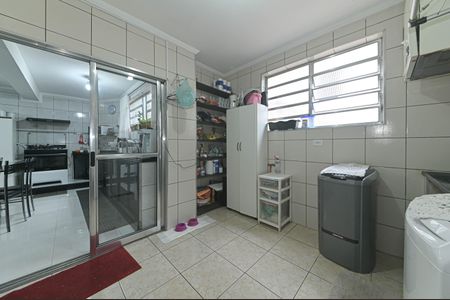 Casa à venda com 250m², 3 quartos e 3 vagas Casa à venda com 250m², 3 quartos e 3 vagasLavanderia