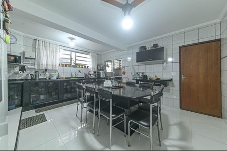 Casa à venda com 250m², 3 quartos e 3 vagas Casa à venda com 250m², 3 quartos e 3 vagasCozinha