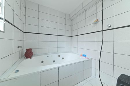 Casa à venda com 250m², 3 quartos e 3 vagas Casa à venda com 250m², 3 quartos e 3 vagasBanheiro da Suíte