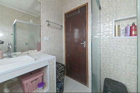Casa à venda com 250m², 3 quartos e 3 vagas Casa à venda com 250m², 3 quartos e 3 vagasBanheiro Social