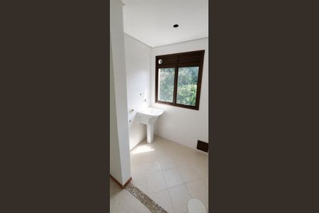 Área de serviço de apartamento para alugar com 2 quartos, 67m² em Centro, Viamão