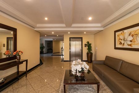 Apartamento para alugar com 110m², 3 quartos e 3 vagas Apartamento para alugar com 110m², 3 quartos e 3 vagasHall social