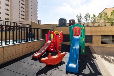 Apartamento para alugar com 110m², 3 quartos e 3 vagas Apartamento para alugar com 110m², 3 quartos e 3 vagasPlayground