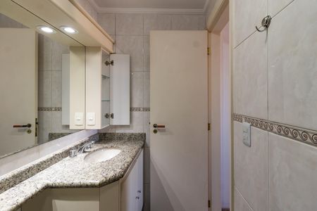 Apartamento para alugar com 110m², 3 quartos e 3 vagas Apartamento para alugar com 110m², 3 quartos e 3 vagasBanheiro da Suíte 2