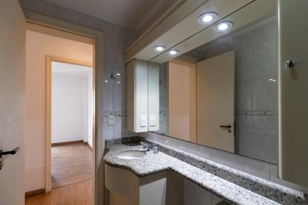 Apartamento para alugar com 110m², 3 quartos e 3 vagas Apartamento para alugar com 110m², 3 quartos e 3 vagasBanheiro