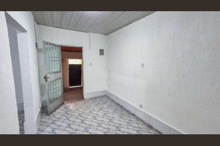 Casa para alugar com 50m², 2 quartos e sem vaga Casa para alugar com 50m², 2 quartos e sem vagaSala