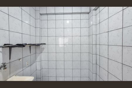 Área de serviço  de casa para alugar com 2 quartos, 50m² em Ramos, Rio de Janeiro