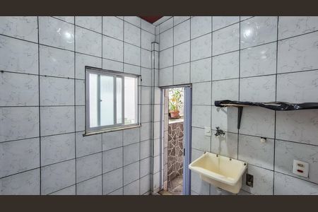 Casa para alugar com 50m², 2 quartos e sem vaga Casa para alugar com 50m², 2 quartos e sem vagaÁrea de serviço