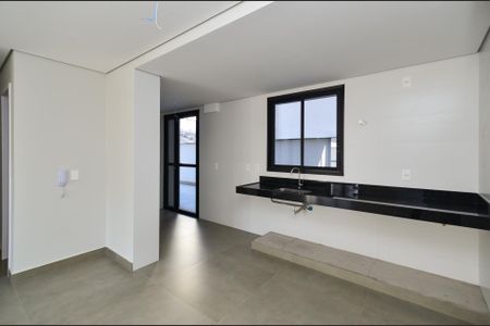 Cozinha de apartamento à venda com 3 quartos, 144m² em Santo Antônio, Belo Horizonte