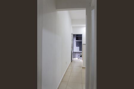 Corredor de casa para alugar com 1 quarto, 38m² em Parque Santo Antônio, São Paulo