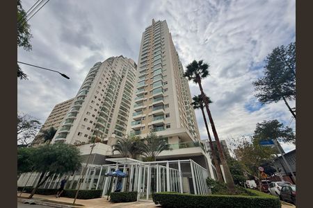 Apartamento à venda com 76m², 2 quartos e 2 vagas Apartamento à venda com 76m², 2 quartos e 2 vagasFachada