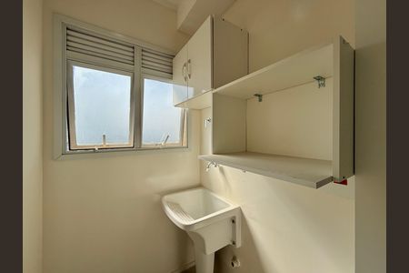 Apartamento à venda com 76m², 2 quartos e 2 vagas Apartamento à venda com 76m², 2 quartos e 2 vagasÁrea de Serviço