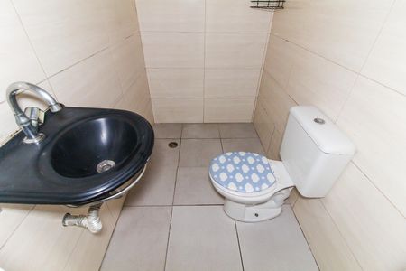 Banheiro de casa para alugar com 1 quarto, 45m² em Itaquera, São Paulo