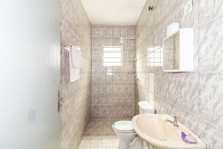 Banheiro de casa para alugar com 1 quarto, 45m² em Itaquera, São Paulo